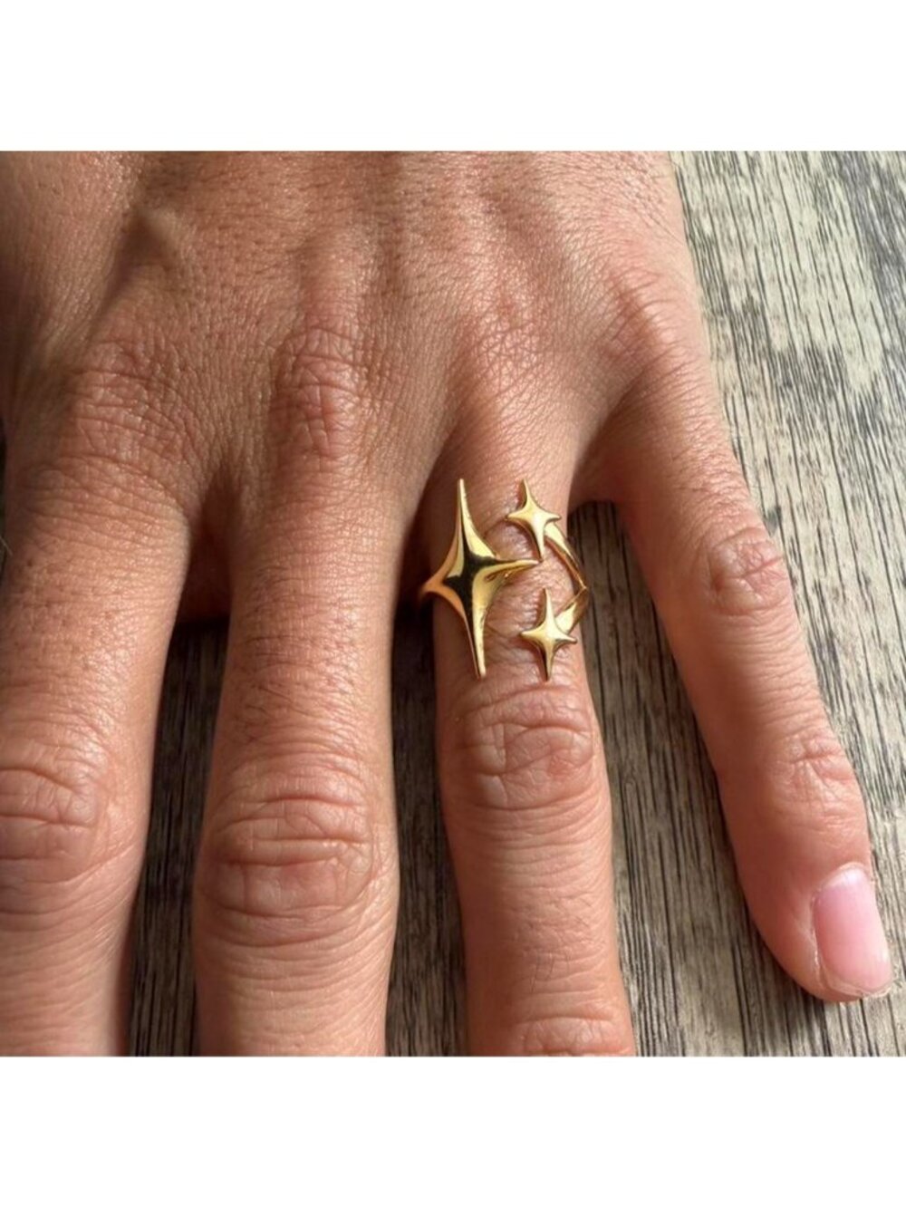 Really nice adjustable triple star ring, 2 colors available